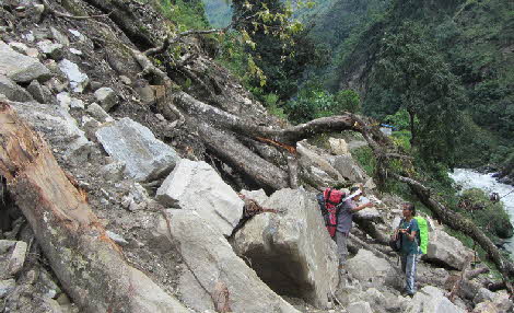 Manaslu - Landslides   06