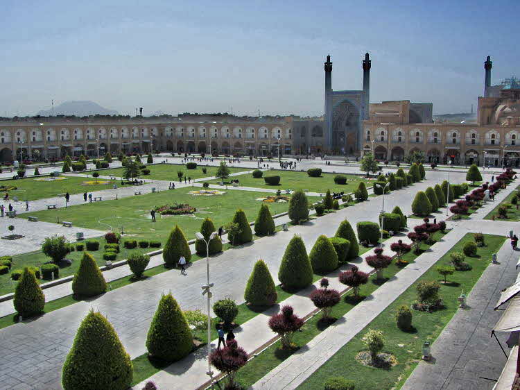 Iran   Pl�tze und Kirchen  01